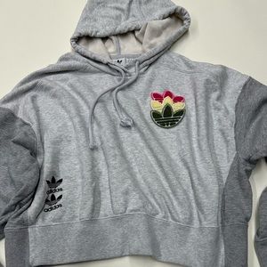 Adidas finish line women’s M hoodie top